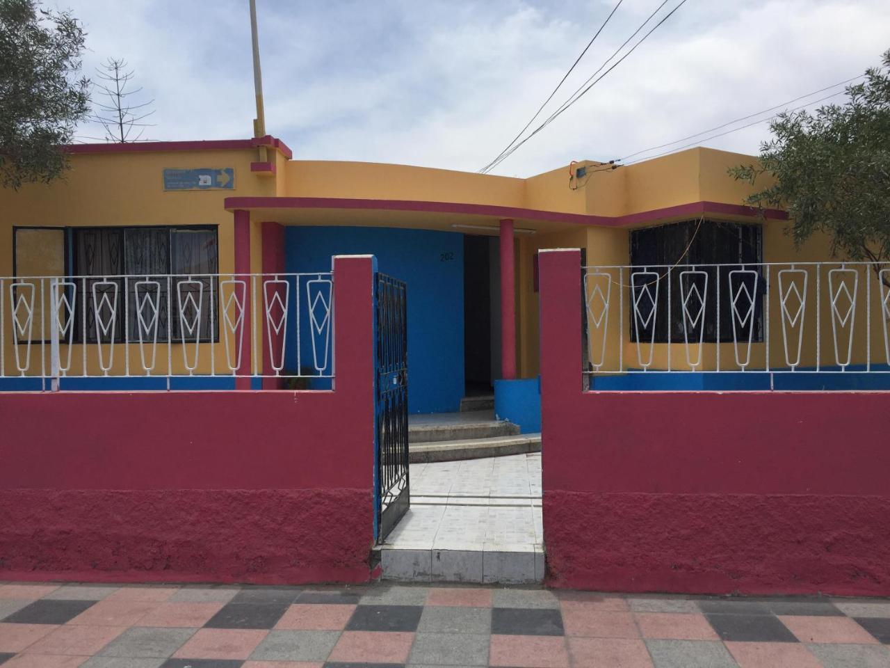 Hostel La Posada Gallo Arica Bagian luar foto